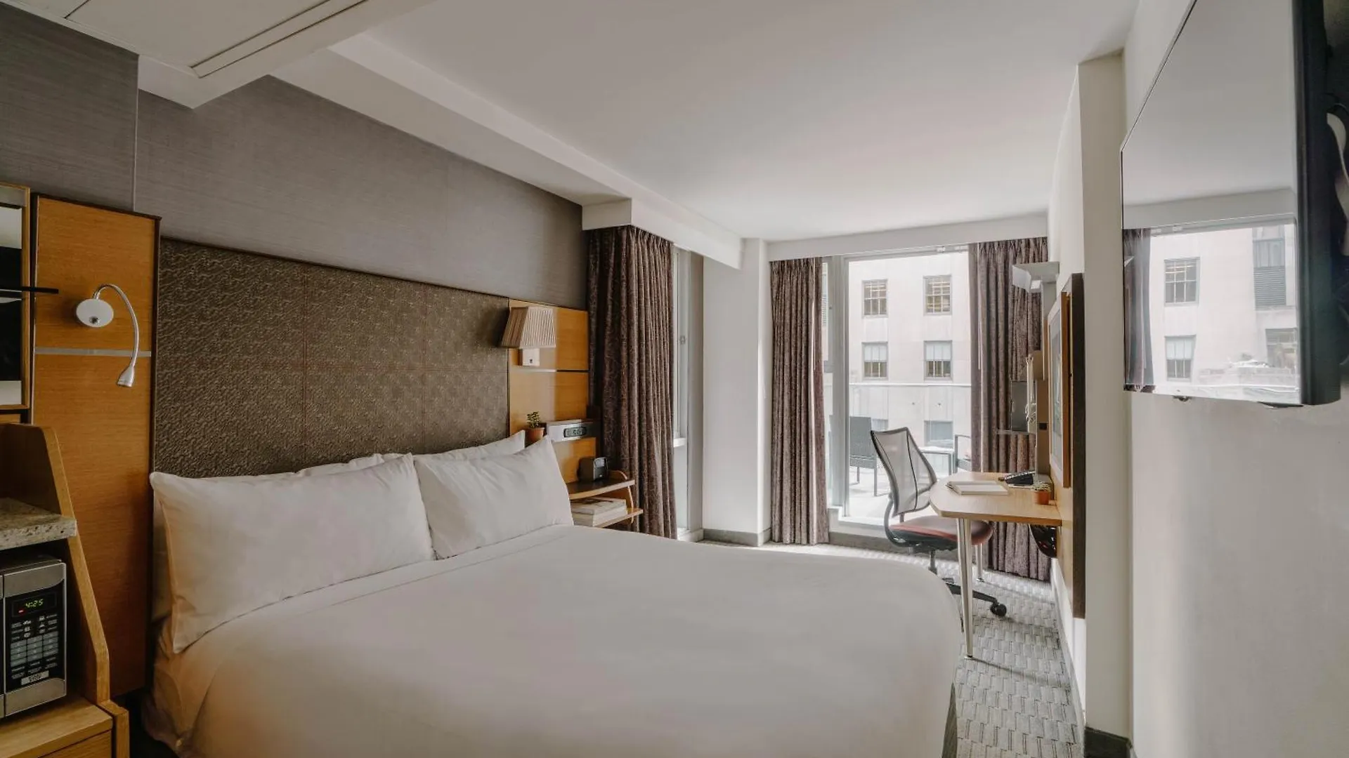 The Jewel Hotel, New York Szálloda