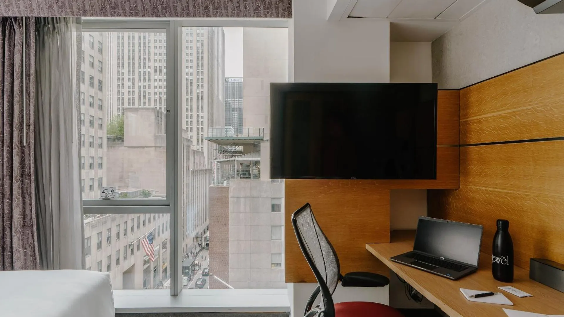 The Jewel Hotel, New York